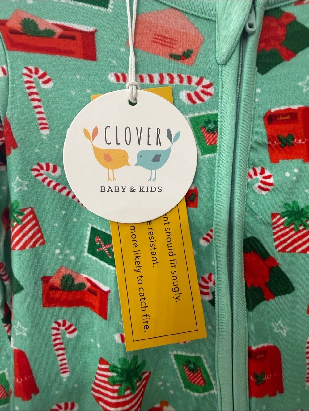 Mint & Red Holiday Print Footed Pajamas for Kids